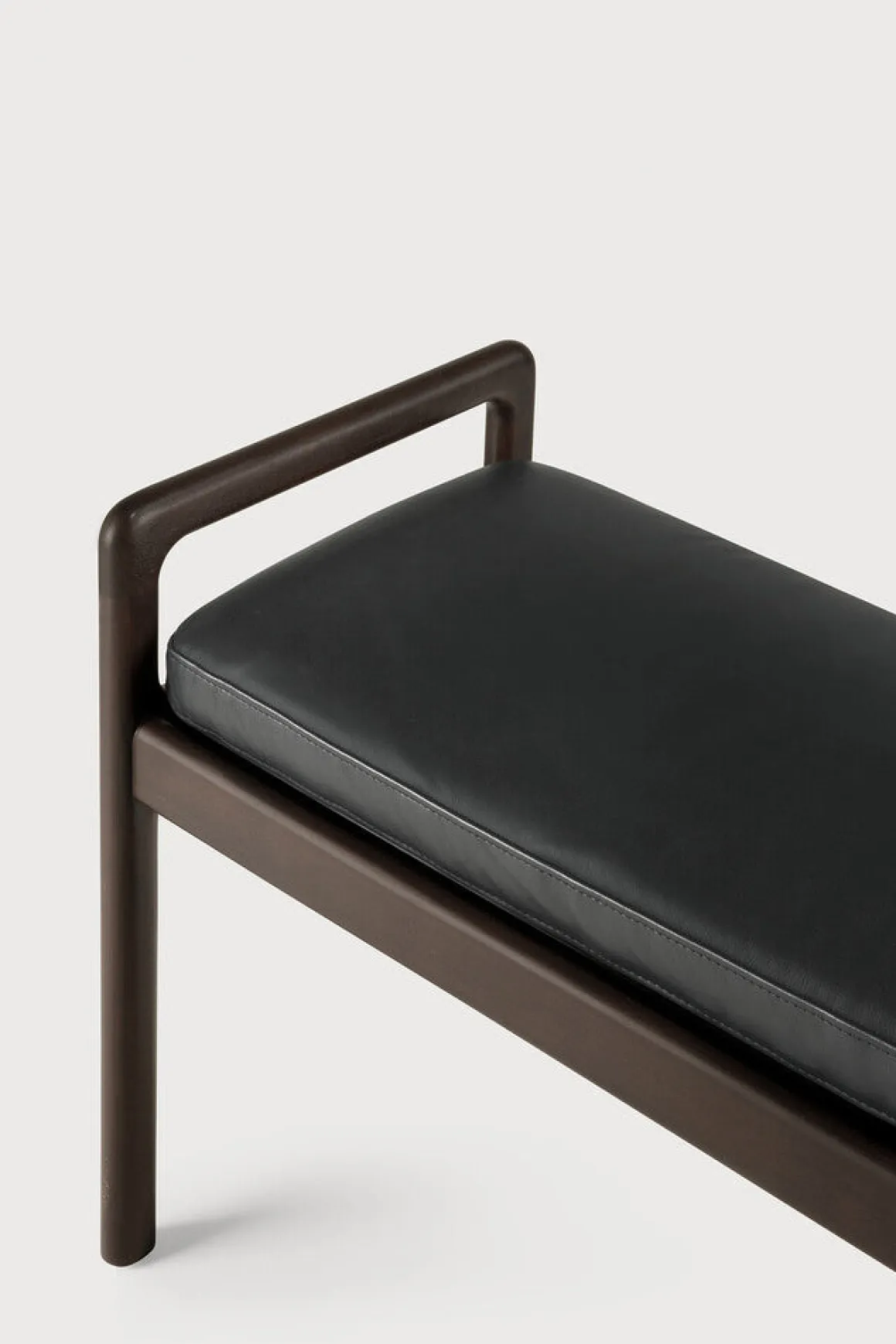 Benk - Jack Mahogany/Black Leather