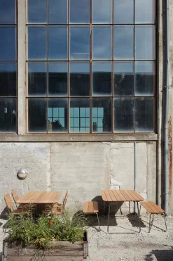 Benk - Lilium B135,5xD34xH45cm Teak