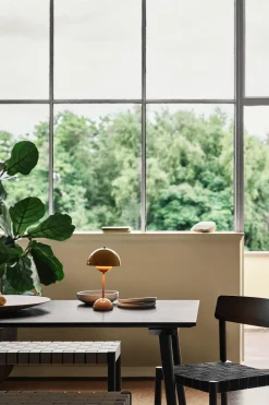 Benk - TK5 Betty Sort/Natur 157cm x 36cm x H: 46cm