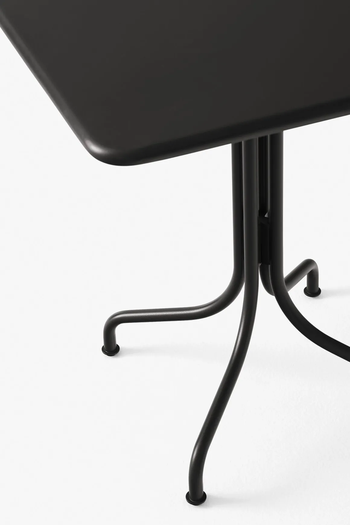 Bord - Thorvald Café Table Square, 70x70 SC97 Warm Black