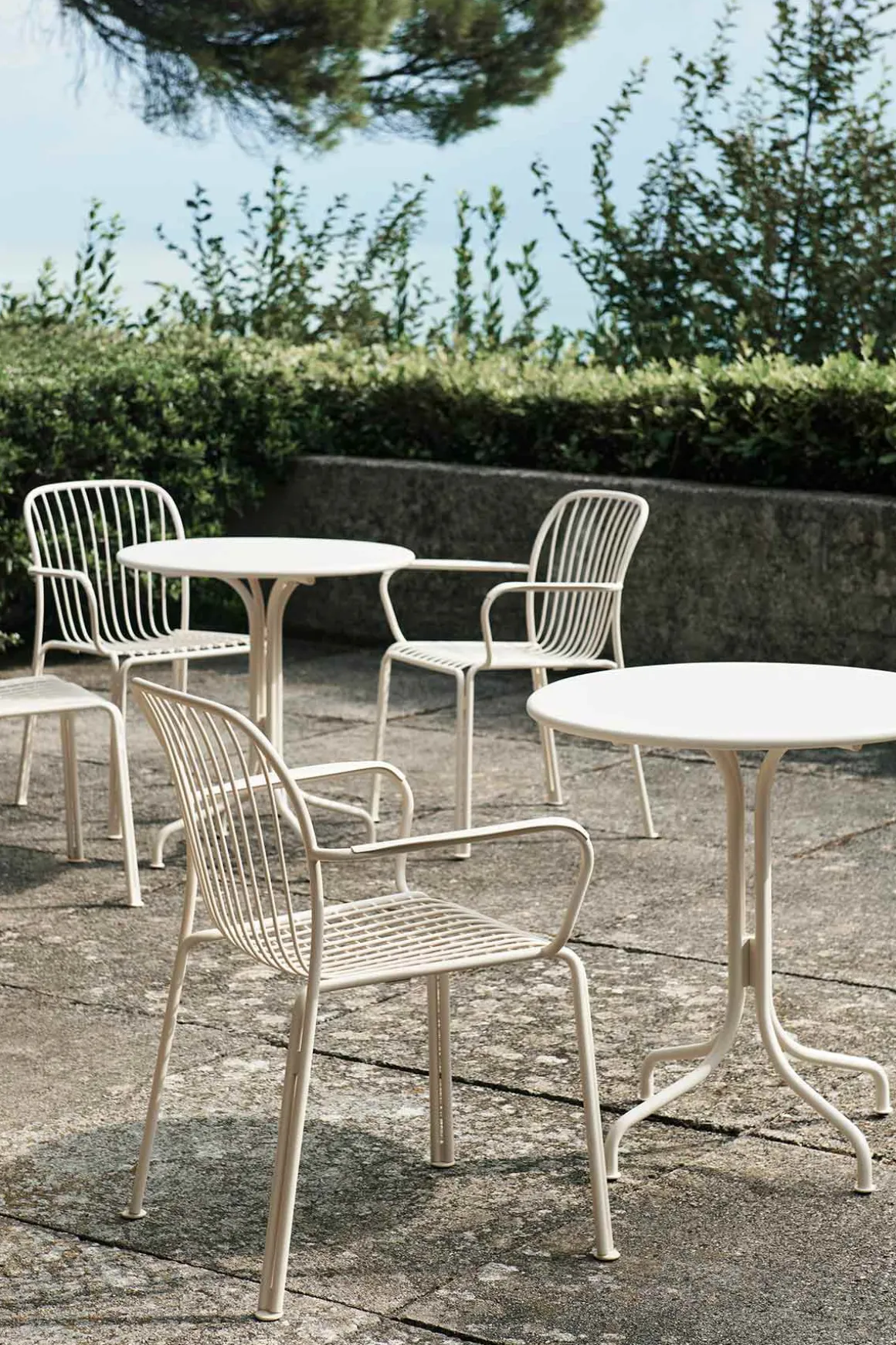 Bord - Thorvald Café Table Round, dia70 SC96 Ivory