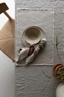 Bordbrikke - Pacific 35x50cm Flax