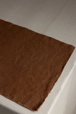 Bordbrikke - Rue 33x46cm Rust