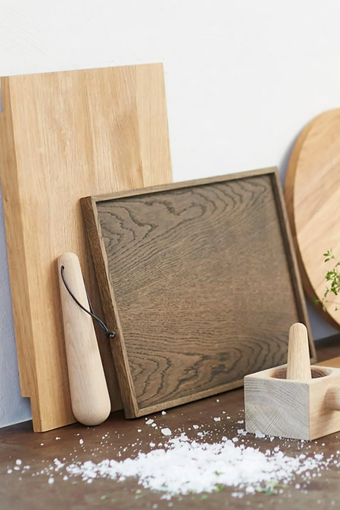 Brett - Tray Tapas Dark Oak