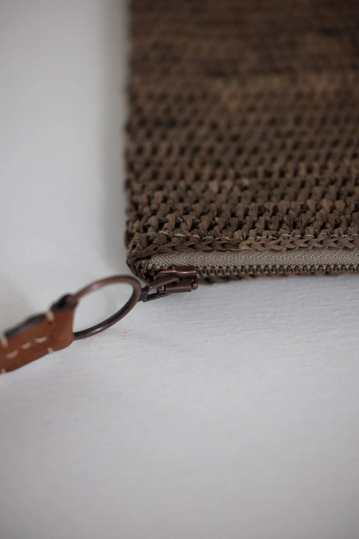 Clutch - Ampy Dark Tea