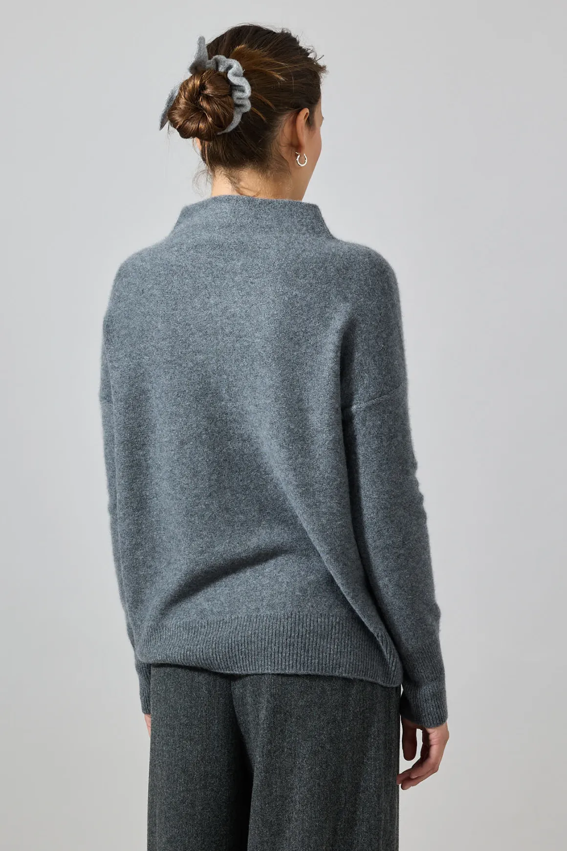 Genser - Funnel Graphite