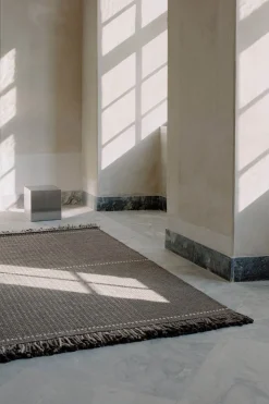 Gulvteppe - Awakened Mind White