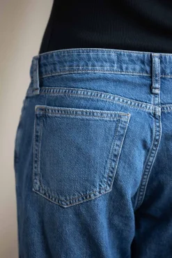 Jeans - Featherweight Baggy Dre Low Rise Boyfriend Millerton