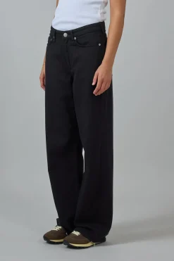 Jeans - Featherweight Logan Black