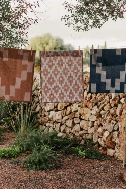 Kjøkkenhåndkle - Ikat Ink Blue/Parchment