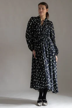 Kjole - Floral Volumes Blue/White Flower Garden