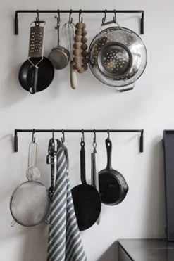 Knaggrekke - 6 knagger Black