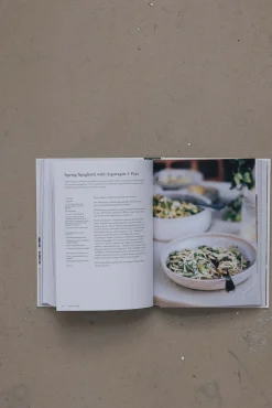 Kokebok - Around Our Table