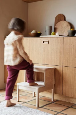 Krakk - A Line Step Stool Hvitoljet Eik