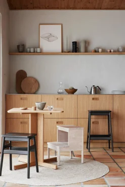 Krakk - A Line Step Stool Hvitoljet Eik