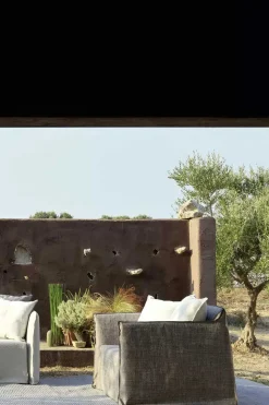 Loungestol - Ghost Out 09