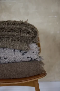 Pledd - Peg Throw 150x200cm Piuma