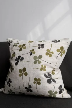 Putetrekk - Clover Embroidered 48x48cm