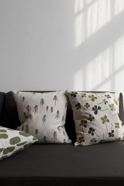 Putetrekk - Clover Embroidered 48x48cm