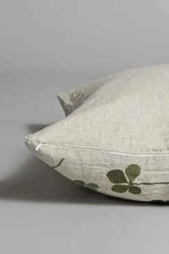 Putetrekk - Clover Embroidered 48x48cm