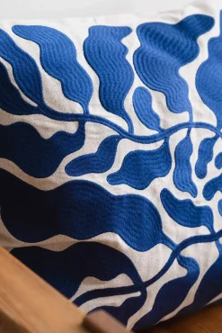 Putetrekk - Leaves Embroidered 48x48cm Blue