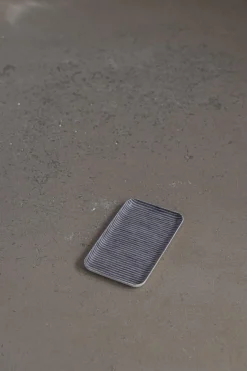 Serveringsbrett - S Grey/White Stripes