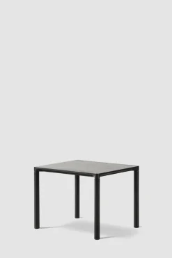 Sidebord - Piloti Modell 6705 46,5x39xh41cm Sort Lakkert Eik