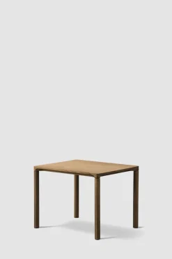 Sidebord - Piloti Modell 6705 46,5x39xh35 Røkt Eik