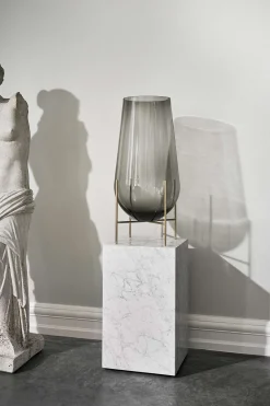 Sidebord - Plinth Tall 30x30xh51cm White Marble