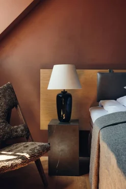 Sidebord - Plinth Tall 30x30xh51 Grey Kendzo Marble