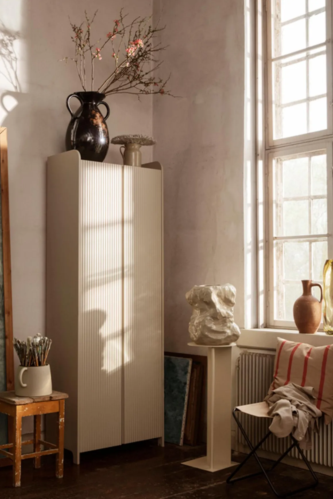 Skap - Sill Cupboard Tall Cashmere