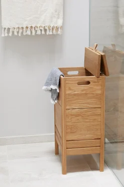 Skittentøyskurv - A Line Laundry Oljet Eik