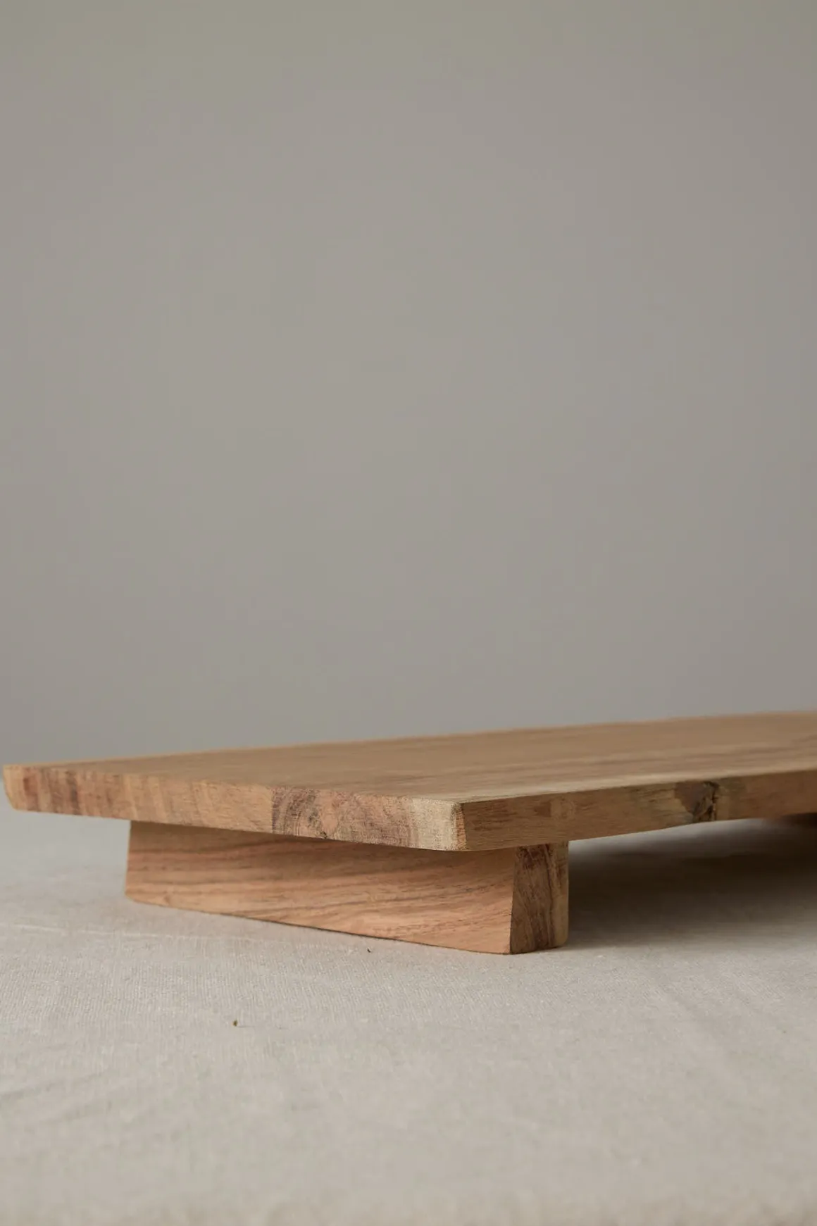 Skjærebrett - m/Føtter 22x50cm Akasie