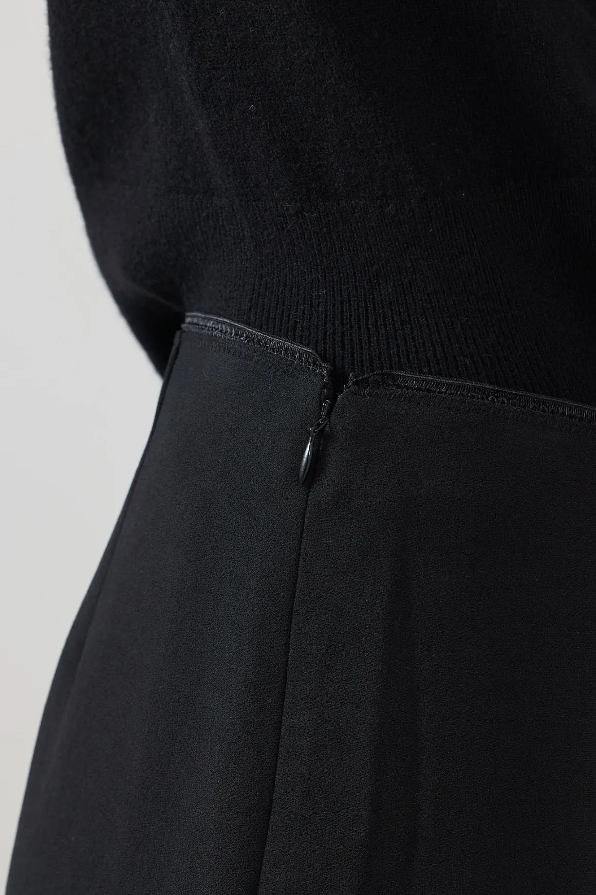 Skjørt - Lace Paneled Black