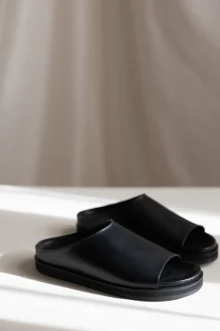 Sko - Slippers Julita Nappa Black