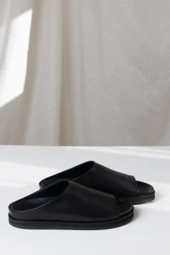 Sko - Slippers Julita Nappa Black