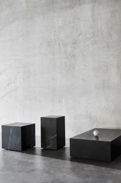 Sofabord - Plinth Cubic 40x40xh39cm Black Marble