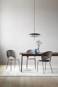 Spisebord - Ana 6490 Røykbeiset/Oljet Eik / Sort Laminat