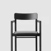 Spisestol - Post Chair Omni 301 Black Sortlakkert Eik