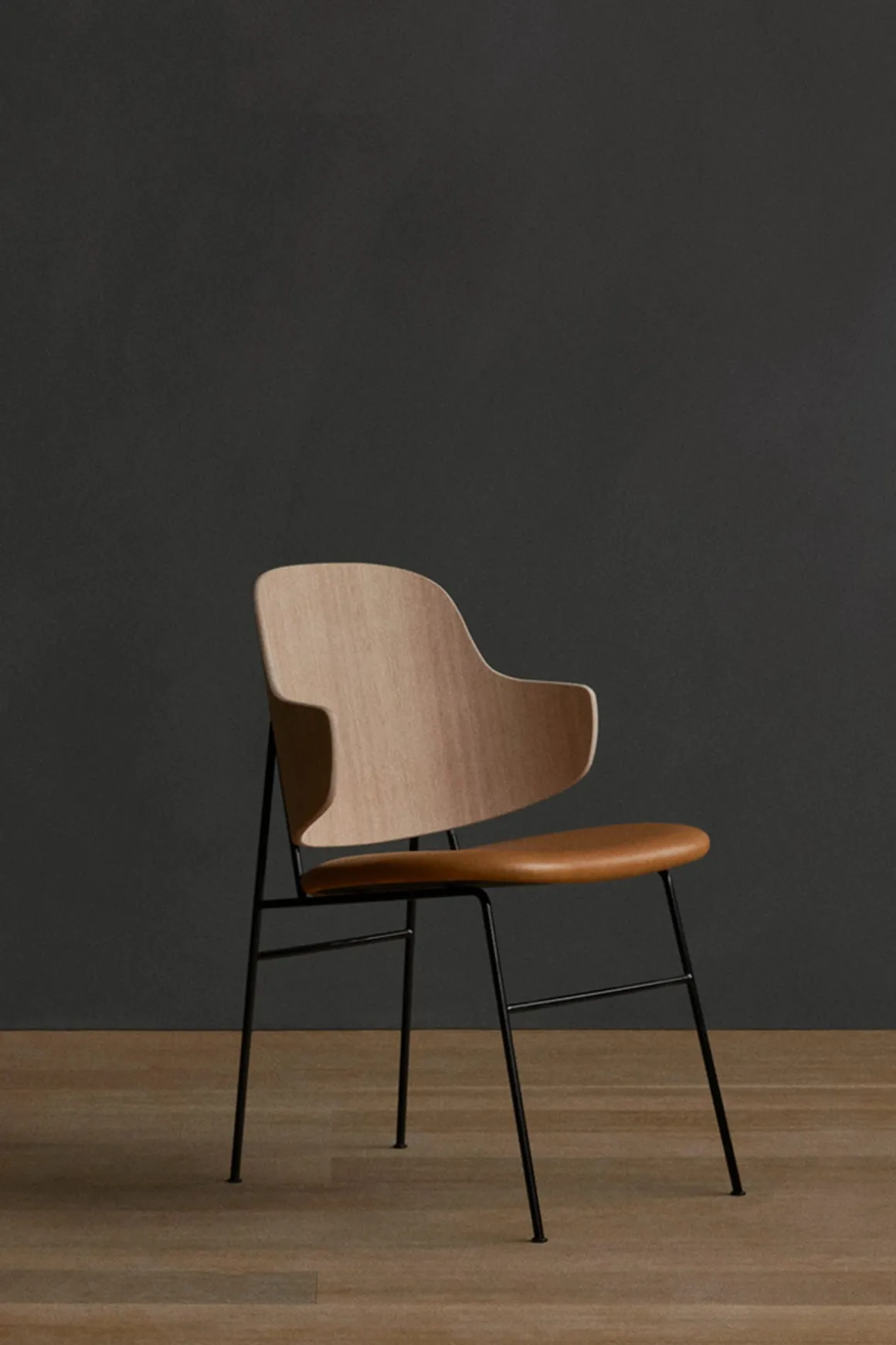 Spisestol - The Penguin Dakar 250, Black Steel, Natural Oak