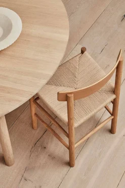 Spisestuestol - J39 Folkestolen Lys Oljet Eik / Naturfarget Papirgarn