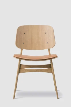 Spisestuestol - Søborg 3051 Lakkert Eik / 95 Cognac Lær