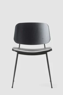 Spisestuestol - Søborg 3061 Sortlakkert/Krom Eik / 98 Sort Lær