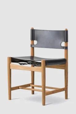 Spisestuestol - Spanish Dining Chair 3237 u/Arml. Oljet Eik / Sort Lær