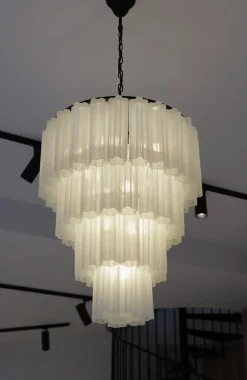 Taklampe - Fontaine Chandelier 4-layer Sort/Hvit
