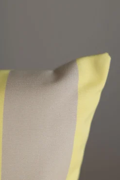 Utepute - Barriere 50x60cm Lemon/Sand Stripe