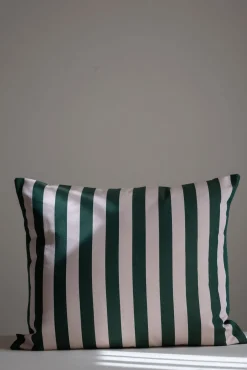 Utepute - Barriere 50x60cm Light Apricot/Dark Green Stripe