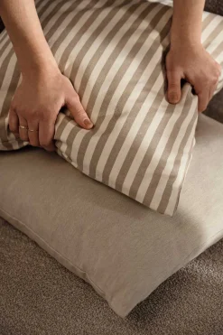 Utepute - Strand 50x50cm Sand