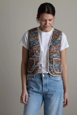 Vest - Daisy Faria Flowers/Empress Blue