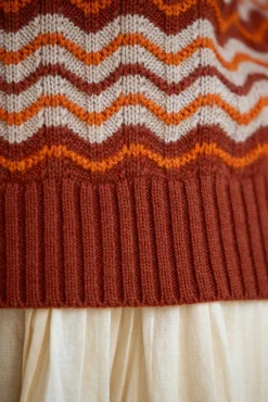 Vest - Wave Stripe Knitted